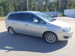 2011 Opel Zafira B Рестайлинг, бежевый, 880000 рублей, вид 5