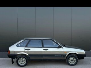2001 Lada (ВАЗ) 2109 21093i, серебристый, 170000 рублей, вид 4