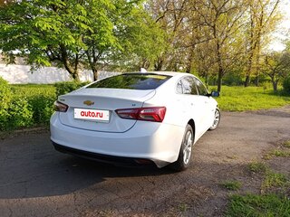 2019 Chevrolet Malibu IX Рестайлинг, белый, 1350000 рублей, вид 1
