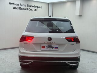 2022 Volkswagen Tiguan L II Рестайлинг (China Market), белый, 1870000 рублей, вид 4