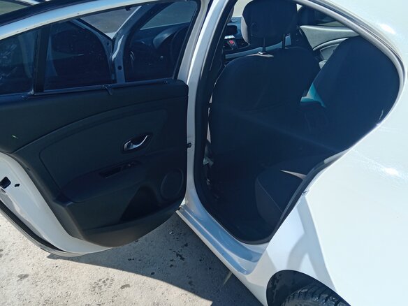 2010 Renault Fluence I, белый, 700000 рублей - вид 29