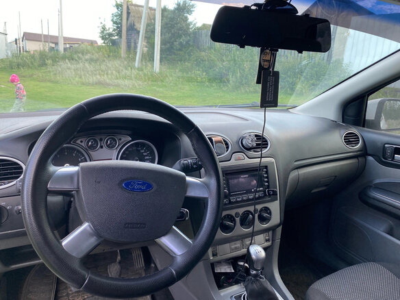 2011 Ford Focus II Рестайлинг, белый, 500000 рублей - вид 5
