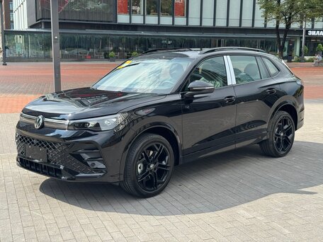 2026 Volkswagen Tiguan L Pro III (China Market), чёрный, 4249000 рублей, вид 1
