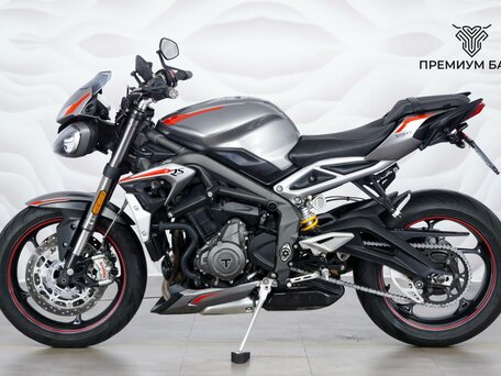 2021 Triumph Street Triple, серый, 895000 рублей, вид 2
