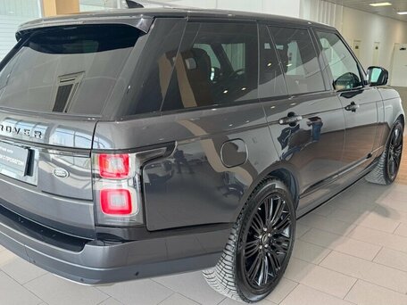 2021 Land Rover Range Rover IV Рестайлинг, серый, 7149000 рублей, вид 5