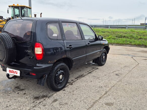 2007 Chevrolet Niva I, чёрный, 305000 рублей - вид 2