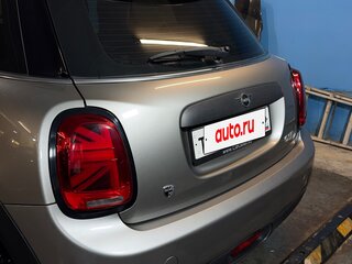 2018 Mini Hatch Cooper D III (F55/F56) Рестайлинг, серый, 1500000 рублей, вид 3