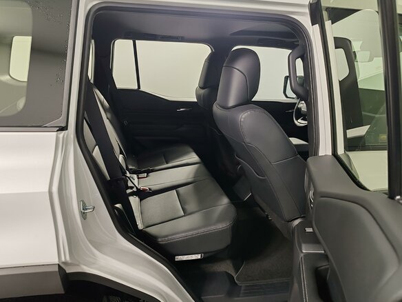 2025 Toyota Land Cruiser Prado 250 Series, белый - вид 19