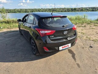 2013 Hyundai i30 II, чёрный, 800000 рублей, вид 3