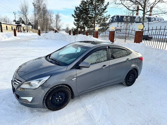 2015 Hyundai Solaris I Рестайлинг, серый, 970000 рублей - вид 11