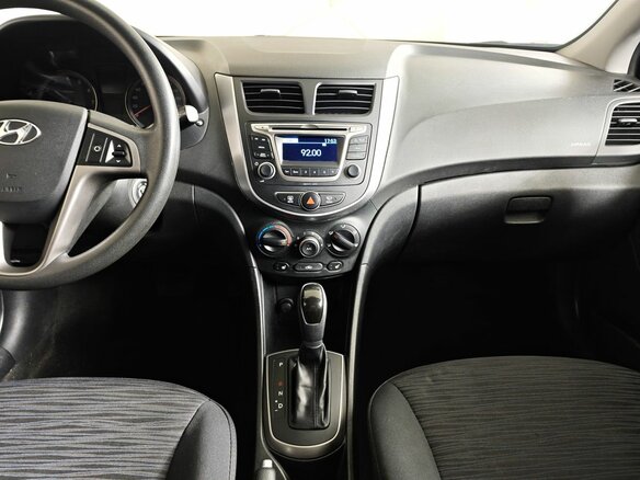 2015 Hyundai Solaris I Рестайлинг, белый - вид 12