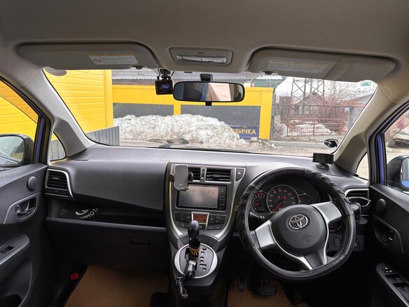 2011 Toyota Ractis II, синий, 815000 рублей - вид 5