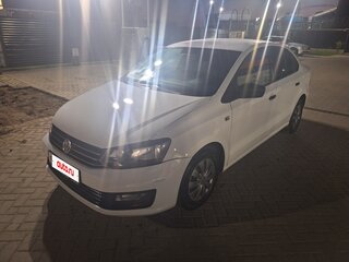 2018 Volkswagen Polo V Рестайлинг, белый, 429000 рублей, вид 2