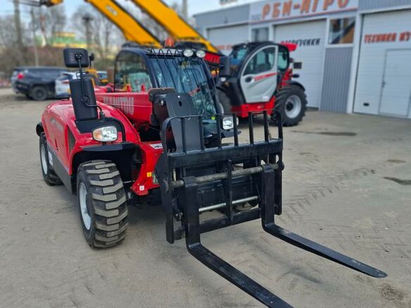 2024 Manitou MT, красный, 11320000 рублей - вид 5