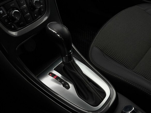 2012 Opel Astra J Рестайлинг, бежевый - вид 18