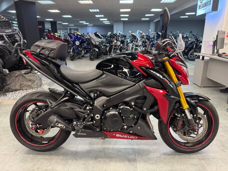 2017 Suzuki GSX-S 1000, чёрный, 840000 рублей, вид 1
