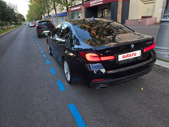 2021 BMW 5 серии 520d xDrive VII (G30/G31/G38) Рестайлинг, чёрный, 4100000 рублей - вид 3