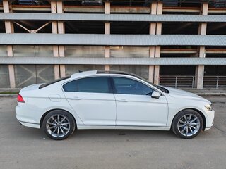2020 Volkswagen Passat B8 Рестайлинг, белый, 3650000 рублей, вид 4