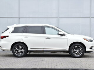 2018 Infiniti QX60 I Рестайлинг, белый, 1990000 рублей, вид 4