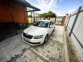 2014 Skoda Octavia III (A7), белый, 990000 рублей, вид 4
