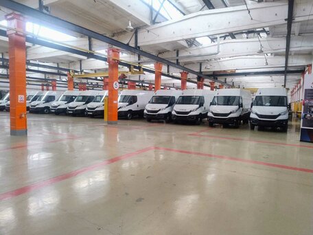2025 Iveco Daily, белый, 5500000 рублей, вид 4