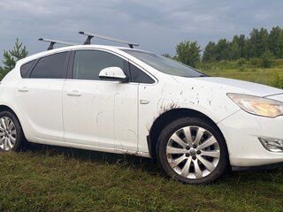 2011 Opel Astra J, белый, 620000 рублей, вид 4