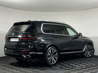 2022 BMW X7 40i I (G07) Рестайлинг, чёрный, 10429000 рублей, вид 2