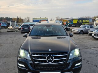 2011 Mercedes-Benz M-Класс 350 II (W164) Рестайлинг, чёрный, 1500000 рублей, вид 1