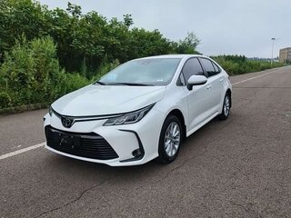 2023 Toyota Corolla Sporty XII (E210) Рестайлинг, белый, 1450100 рублей, вид 1