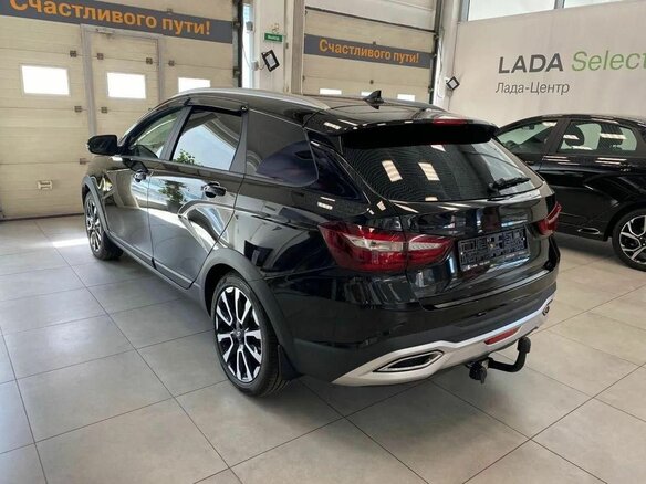 2026 Lada (ВАЗ) Vesta SW Cross I Рестайлинг (NG), чёрный - вид 2