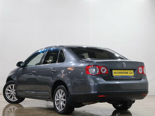 2009 Volkswagen Jetta V, серый, 609000 рублей, вид 4
