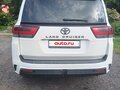 2022 Toyota Land Cruiser 300 Series, белый - вид 3