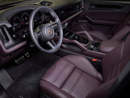 2026 Porsche Cayenne III Рестайлинг, чёрный, 18375000 рублей, вид 2