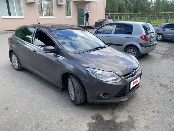 2012 Ford Focus III, коричневый, 600000 рублей - вид 1