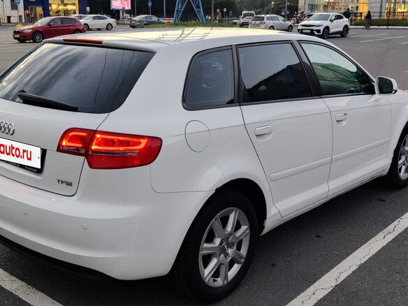 2011 Audi A3 II (8P) Рестайлинг 2, белый, 750000 рублей - вид 6
