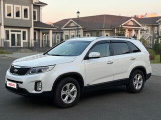 2013 Kia Sorento II Рестайлинг, белый, 1550000 рублей, вид 1
