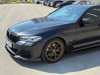 2022 BMW 5 серии 530i xDrive VII (G30/G31/G38) Рестайлинг, чёрный, 5100000 рублей, вид 2