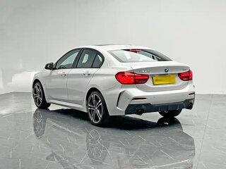 2022 BMW 1 серии 120i III (F52) Рестайлинг, белый, 2111255 рублей, вид 5