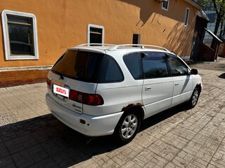 1998 Toyota Ipsum I (M10), белый, 330000 рублей, вид 4