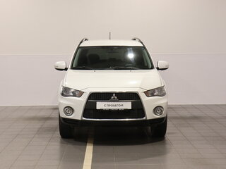 2011 Mitsubishi Outlander II Рестайлинг, белый, 1179000 рублей, вид 3