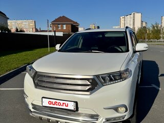 2013 Toyota Highlander II (XU40) Рестайлинг, белый, 2100000 рублей, вид 1