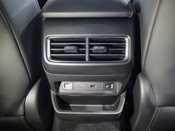 2026 Geely Preface I, белый - вид 14