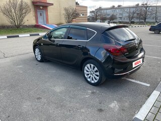 2015 Opel Astra J Рестайлинг, чёрный, 890000 рублей, вид 5