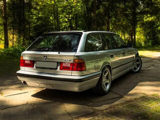 1996 BMW 5 серии 520i III (E34), серебристый, 990000 рублей, вид 2