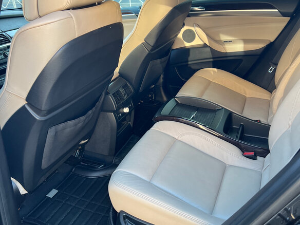 2010 BMW X6 35i 8-speed I (E71), чёрный, 2100000 рублей - вид 11