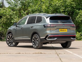 2026 Volkswagen Talagon I Рестайлинг, серебристый, 6300000 рублей, вид 5