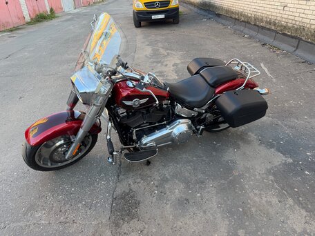2018 Harley-Davidson Fat Boy, красный, 1950000 рублей, вид 3