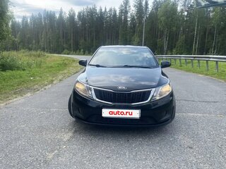 2014 Kia Rio III, чёрный, 750000 рублей, вид 2