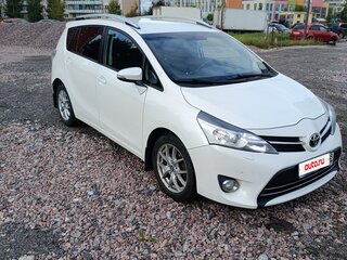 2013 Toyota Verso I Рестайлинг, белый, 1350000 рублей, вид 2