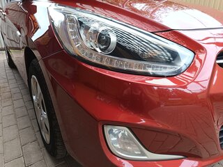 2013 Hyundai Solaris I, красный, 790000 рублей, вид 3